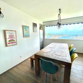 Appartement contemporain vue marina