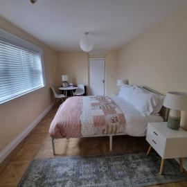 Free Derry Suite, hotel in Derry Londonderry