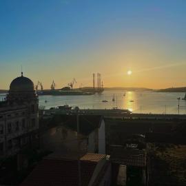 Dejan apartment 3-Free parking near Arena in city center, near bus, train, ferry, airport shuttle