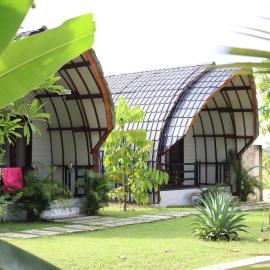 Gino's Place - Guest House & Jungle Trekking, hotel in Bukit Lawang
