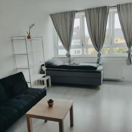 Monteurwohnung Ferienwohnung Business Appartement links Langenfeld، فندق في Gladbach