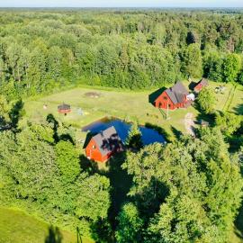 Holidayhouse with sauna and pond Leesoja puhkemaja, hotel sa Ranniku