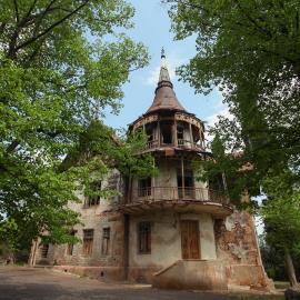 Aramyants Castle, hotel in Alaverdi