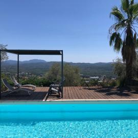 Villa avec piscine, location à la semaine