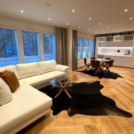 Viesnīca Kuriren Premium Stay - Central location and Sauna! pilsētā Vāsa