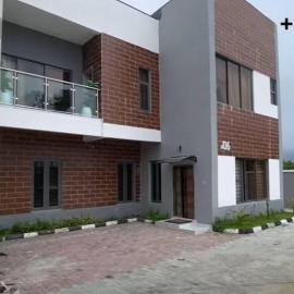 3 Bedroom with Full Kitchen "A cozy and Serenity Villa in the heart of Lekki"