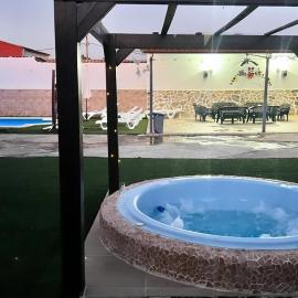 Casa Rural ¨Villa Vivares¨ 3*, hotel in Miajadas