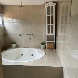 Oga Guasu casa con piscina exclusiva