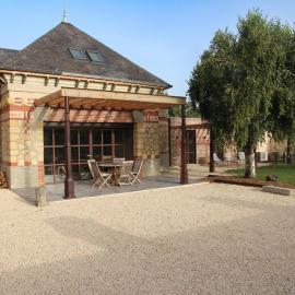 Gîte de charme avec spa, piscine intérieure et jardin clos près de Chinon - FR-1-381-553, hotel a Beaumont-en-Véron