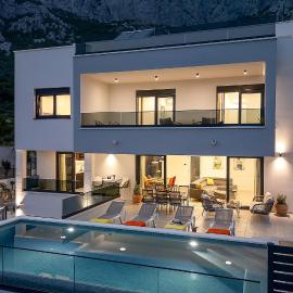 Beach Front Home In Veliko Brdo, hotel din Veliko Brdo