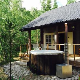 Hapsal Forest Cabin, хотел в Хаапсалу