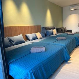 SS Staycation 2 Roxy Sematan Beach Apt: Sematan şehrinde bir otel