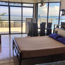 Glass Palace House Rental, hotell i San Vicente