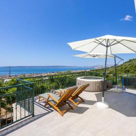 Private Villa Golden Hour with a view of Split area