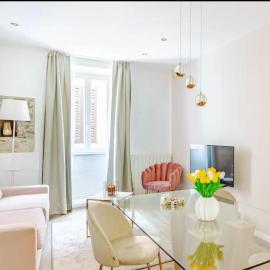 Residenza San Rocco ''Suite sul lago'', hotel v destinaci Orta San Giulio