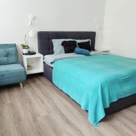 Modern Courtyard Condo, hotel a Liepāja