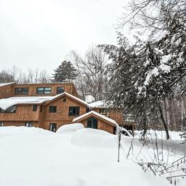 SnowArts, Wood Burning fireplace, Close to slopes