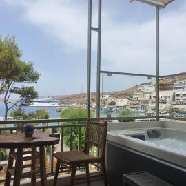 Sapphire Kythnos Suites, ξενοδοχείο στον Μέριχα