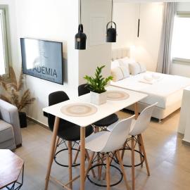 Apademia Skyros Luxury Residences, hotel a Skiros