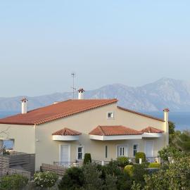 The Theologos Guesthouse, מלון בתאולוגוס