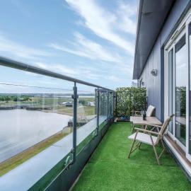 Skyline Duplex Penthouse - 3 Bedroom - Llanelli, hotel a Llanelli