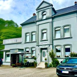 Haus Medaillon, hotelli kohteessa Hamm