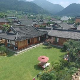 Viesnīca Suncheon Sagyejeol Haeoreum Hanok Pension pilsētā Sunčhona