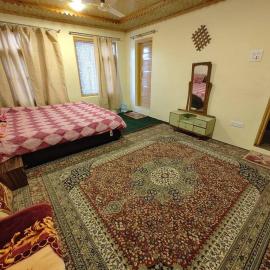 2 BHK Apartment in Srinagar