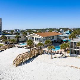 Oceanfront Litchfield Inn, מלון בפאוליס איילנד