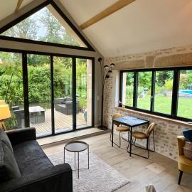 Côté Rivière, hotel v destinácii Ézy-sur-Eure