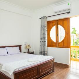 Ngọc Hà Hotel 1, מלון בKiều Sơn