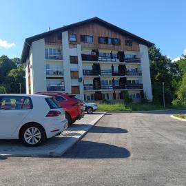 Entrance 2 Stay