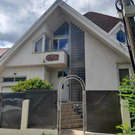 Lara Guest House, hotelli kohteessa Sfântu Gheorghe