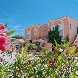 Résidence l'Oustal des Mers, hotel di Gruissan