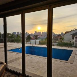 Retro Villa