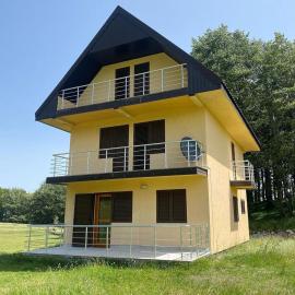 Family house, Savin kuk
