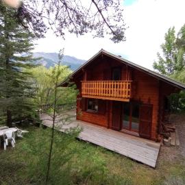 L'ARGOUSIER Chalet 6 à 8 personnes Enchastrayes Barcelonnette, hotel u gradu Enchastrayes
