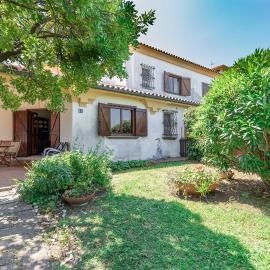 Italian Experience-Villa Il Pesco, hotel in Porto Recanati