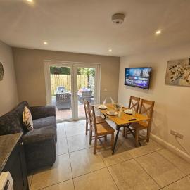 7 Eyre Square Lane, hotel in Galway