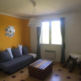 Au fil du Chassezac #Miel, hótel í Chambonas