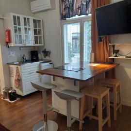 Moderni asunto vanhassa talossa - Modern apartment at the heart of Turku