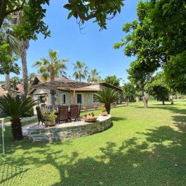 Ktima Zotos luxury exotic cottage 1, Hotel in Agria