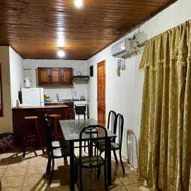 DOÑA ROSA, hotel v mestu Puerto Iguazú