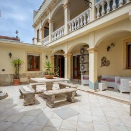 La Casa di Tonina, hotel in Quartu SantʼElena