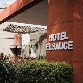 Hotel El Sauce, ξενοδοχείο σε Santa Rosa de Calamuchita