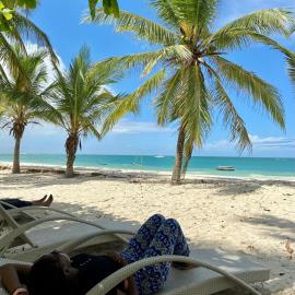 Golden Sun and Sand Studios, Hotel in Diani Beach