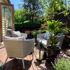The Small House - Mid century gem in wine county's Healesville, hotel in Healesville