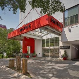 Matrix Hotel, hotel Edmontonban