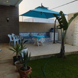 Maison kelibia Ezzahra plage a pied, hotel in Ḩammām al Ghazzāz