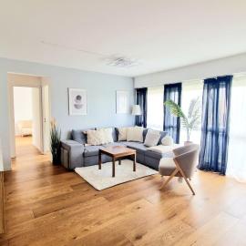 Urban Serenity - Spacieux F4 proche Paris、クリシーのホテル